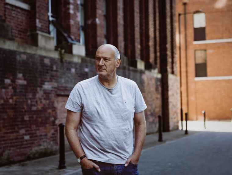 Talented Songwriter Tim Camrose Transcends Boundaries with “Happening Again”